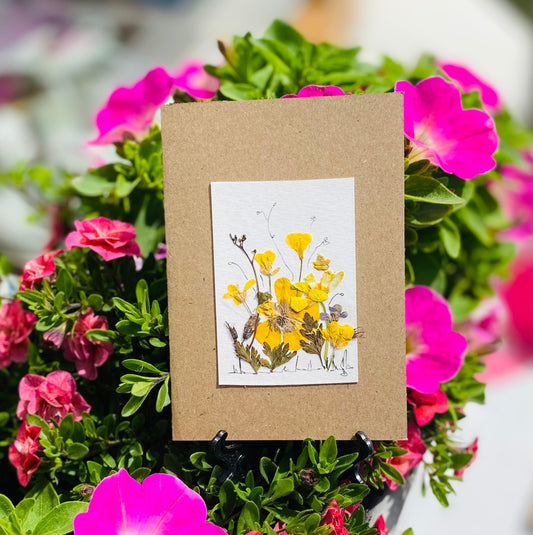 Handmade pressed flower card - 8